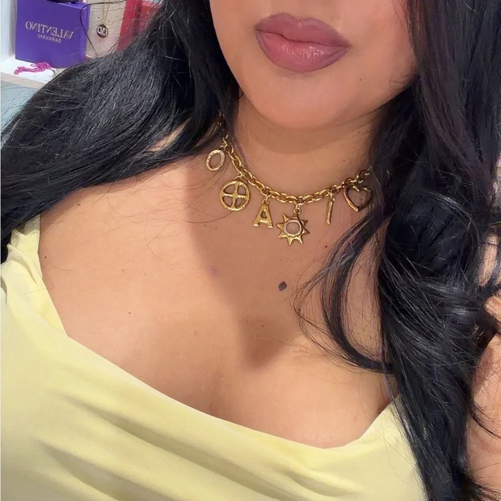 Moschino Necklace - Picture 1 of 1